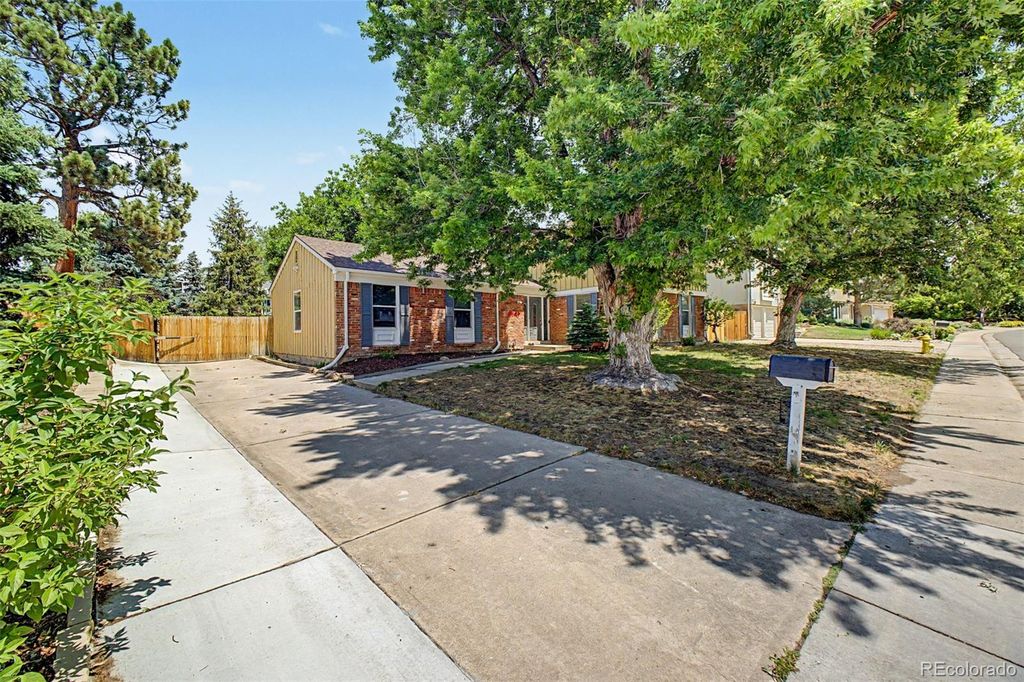 11467 E Amherst Circle, Aurora, CO 80014