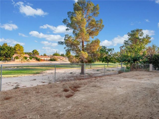 13835 Burning Tree Drive, Victorville, CA 92395