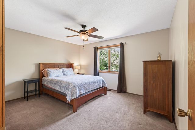61 Quant Court S, Lakeland, MN 55043