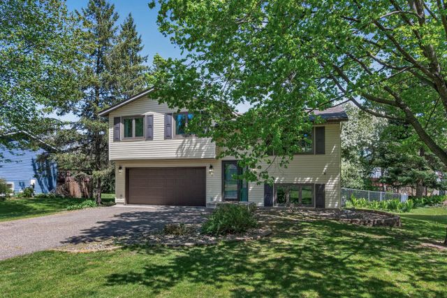 61 Quant Court S, Lakeland, MN 55043