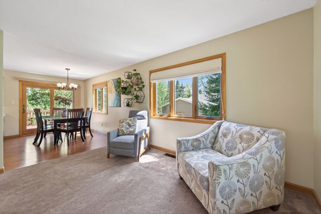 61 Quant Court S, Lakeland, MN 55043