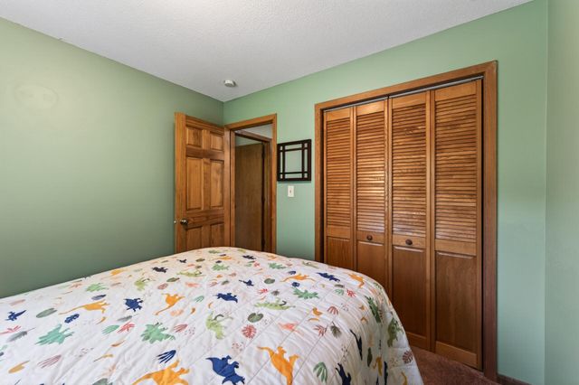 61 Quant Court S, Lakeland, MN 55043