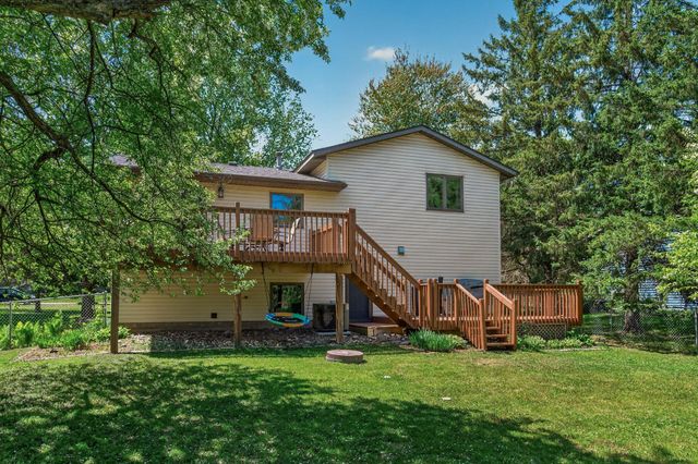 61 Quant Court S, Lakeland, MN 55043