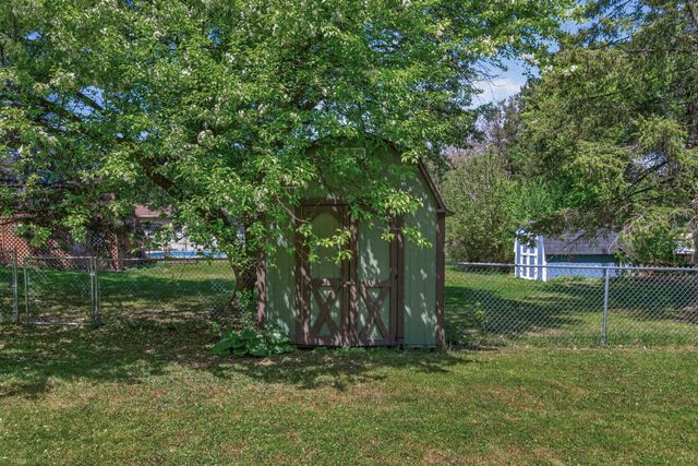61 Quant Court S, Lakeland, MN 55043