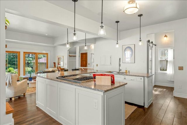 73 Clarence Avenue SE, Minneapolis, MN 55414