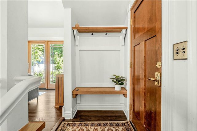 73 Clarence Avenue SE, Minneapolis, MN 55414