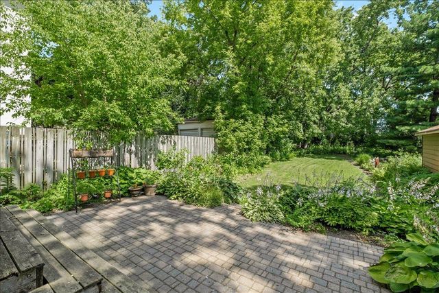 73 Clarence Avenue SE, Minneapolis, MN 55414