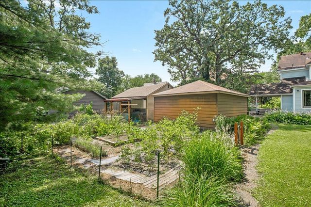 73 Clarence Avenue SE, Minneapolis, MN 55414