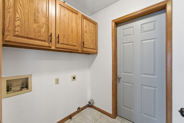 1420 NW 91st Street, Clive, IA 50325