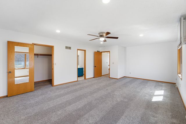 1420 NW 91st Street, Clive, IA 50325