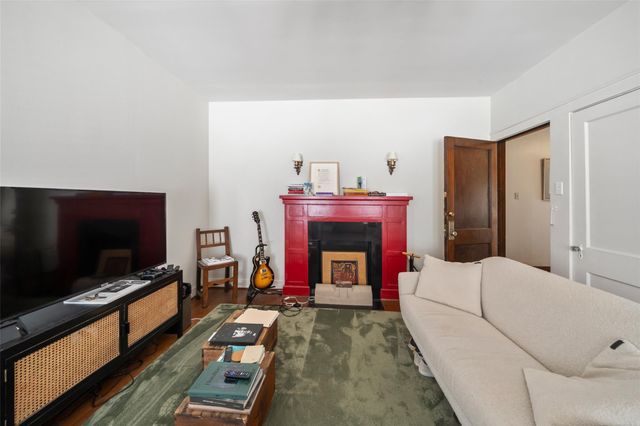 1612 Kipling Street, Houston, TX 77006