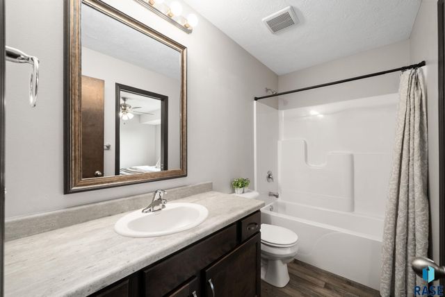 9425 W Liam St Street, Sioux Falls, SD 57106