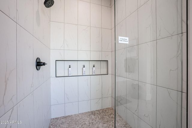 1920 E Creek Canyon Road, Phoenix, AZ 85086