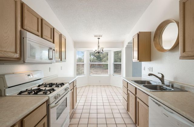 5304 Bandelier Drive NW, Albuquerque, NM 87114