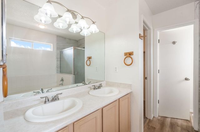 5304 Bandelier Drive NW, Albuquerque, NM 87114