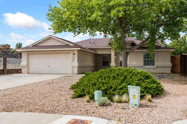 5304 Bandelier Drive NW, Albuquerque, NM 87114