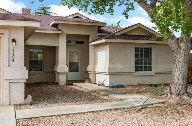 5304 Bandelier Drive NW, Albuquerque, NM 87114