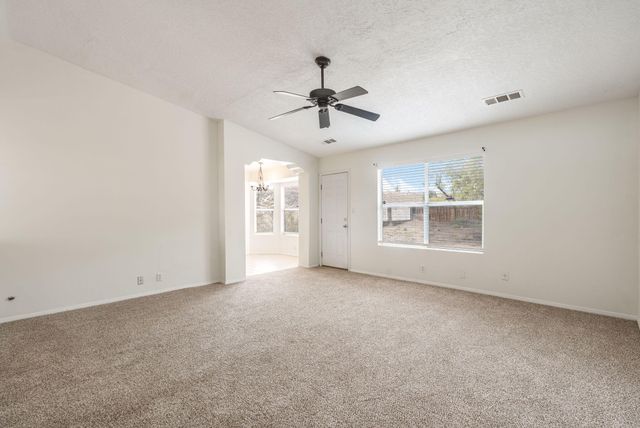 5304 Bandelier Drive NW, Albuquerque, NM 87114