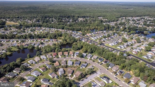 4 NARBERTH PL, Southampton, NJ 08088