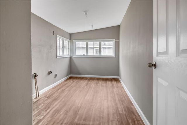 7214 W Knoll Street, Houston, TX 77028