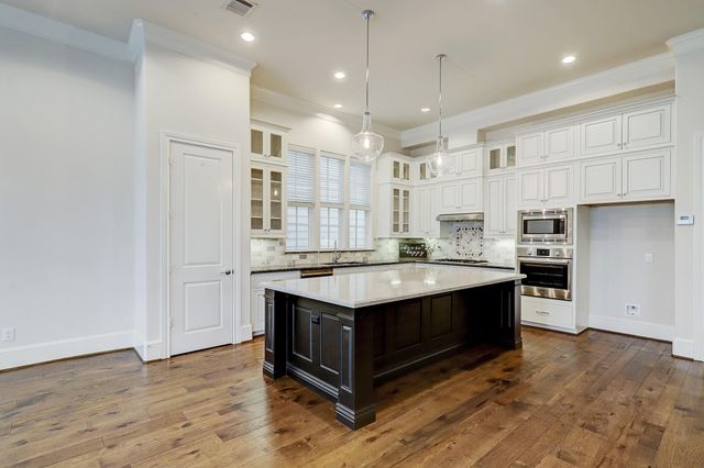 8813 Kolbe Bend Lane, Houston, TX 77080