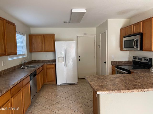 3773 E Constitution Court, Gilbert, AZ 85296