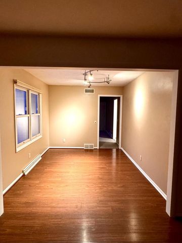 913 Chapel Hill ROAD, Madison, WI 53711