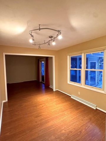 913 Chapel Hill ROAD, Madison, WI 53711