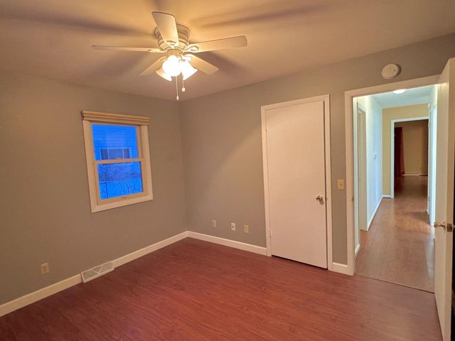 913 Chapel Hill ROAD, Madison, WI 53711