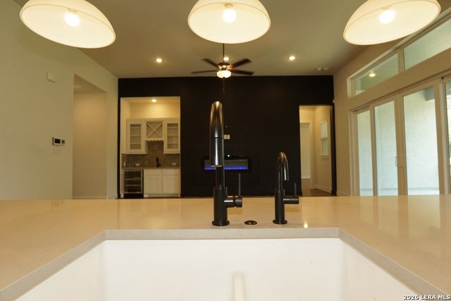 2710 Creekside View, San Antonio, TX 78230