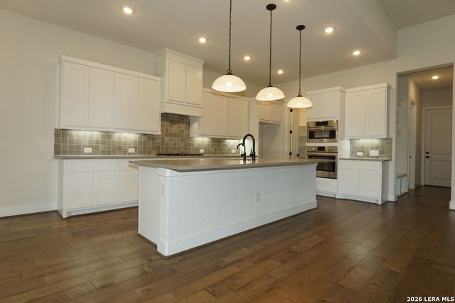 2710 Creekside View, San Antonio, TX 78230