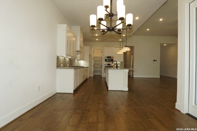 2710 Creekside View, San Antonio, TX 78230