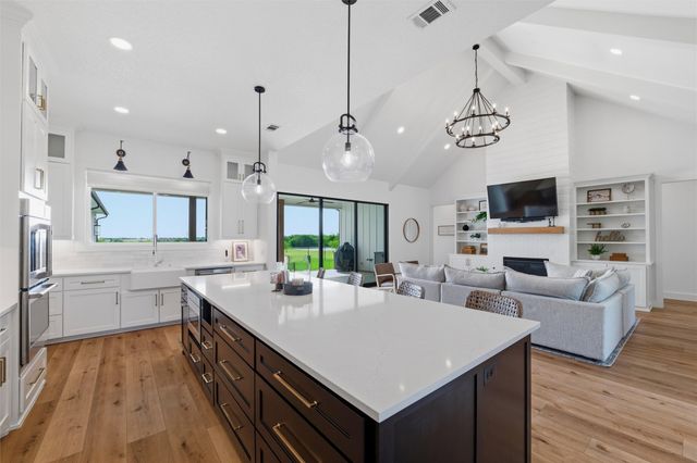 8708 Freeman Road, Sanger, TX 76266