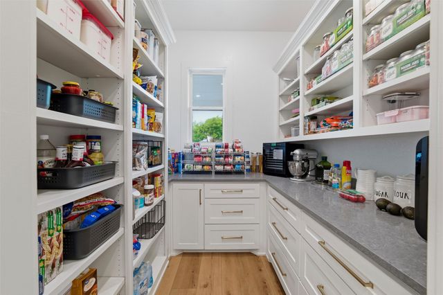 8708 Freeman Road, Sanger, TX 76266