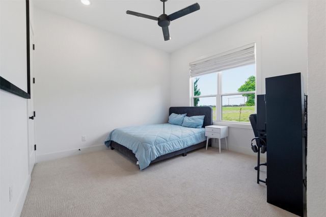 8708 Freeman Road, Sanger, TX 76266