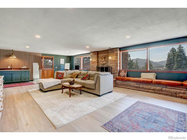 1041 Otis Lane, Estes Park, CO 80517