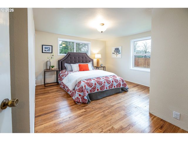 1566 MAYWOOD Ave, Eugene, OR 97404