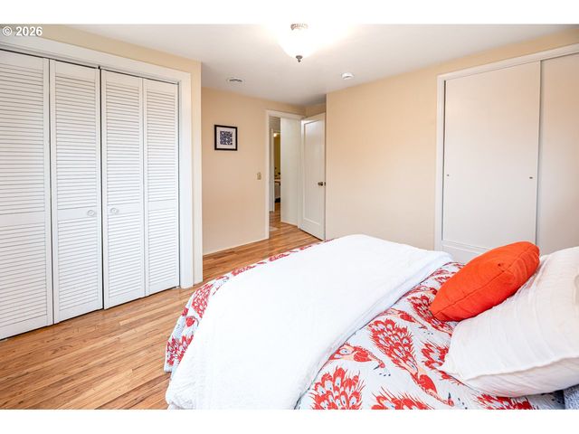 1566 MAYWOOD Ave, Eugene, OR 97404