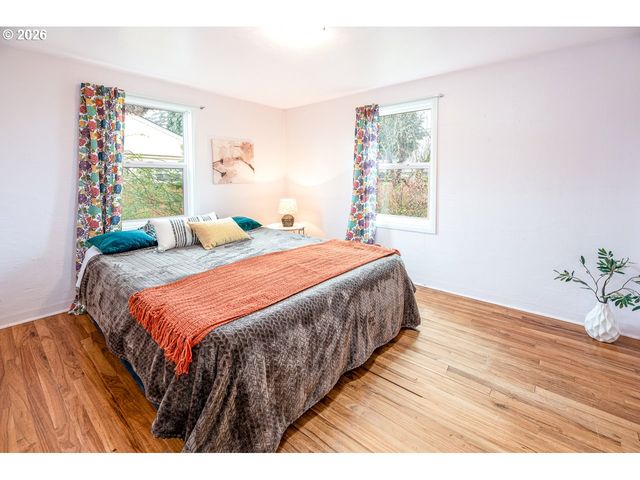 1566 MAYWOOD Ave, Eugene, OR 97404