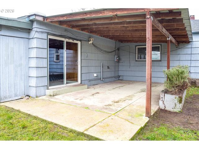 1566 MAYWOOD Ave, Eugene, OR 97404