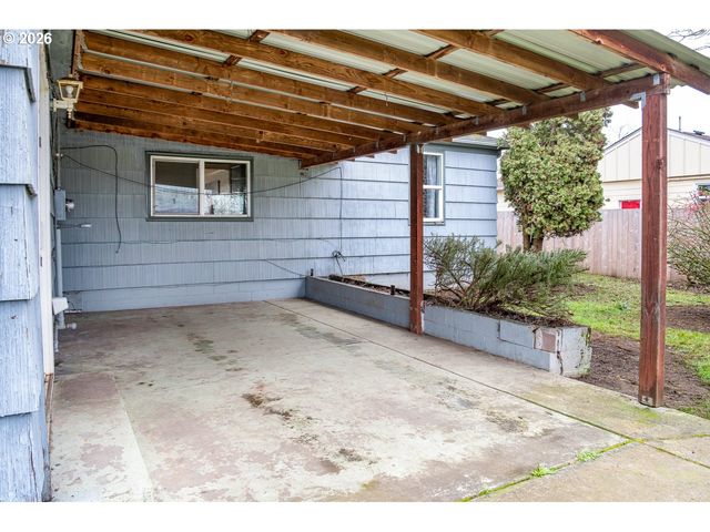 1566 MAYWOOD Ave, Eugene, OR 97404