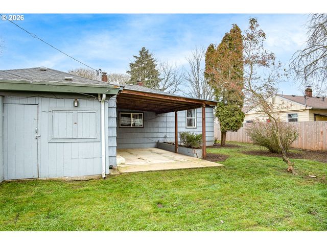 1566 MAYWOOD Ave, Eugene, OR 97404