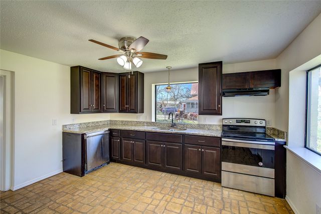1414 Walworth Street, Greenville, TX 75401