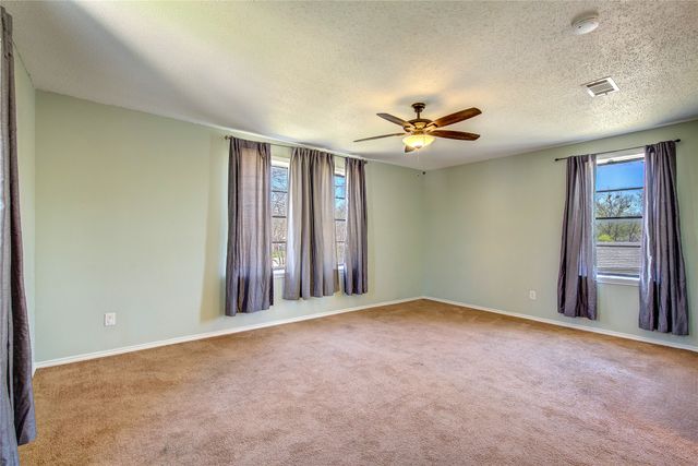 1414 Walworth Street, Greenville, TX 75401