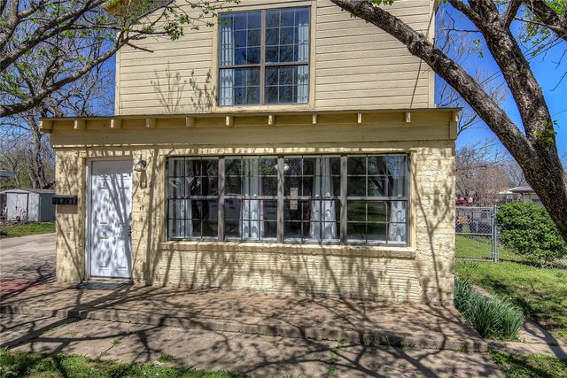1414 Walworth Street, Greenville, TX 75401