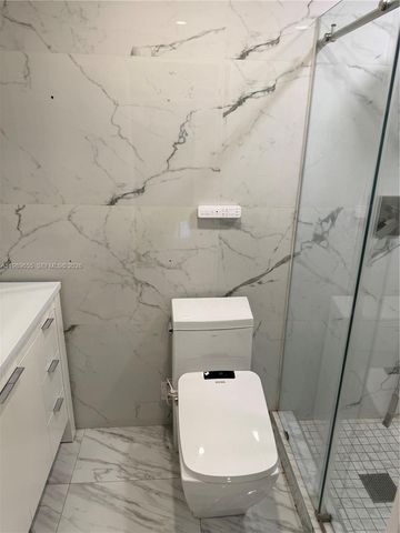 5211 NW 196th Ter, Miami Gardens, FL 33055