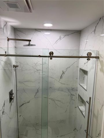 5211 NW 196th Ter, Miami Gardens, FL 33055