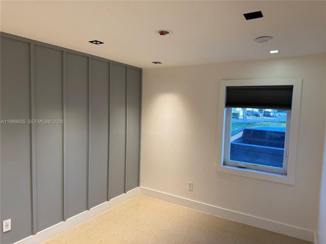 5211 NW 196th Ter, Miami Gardens, FL 33055