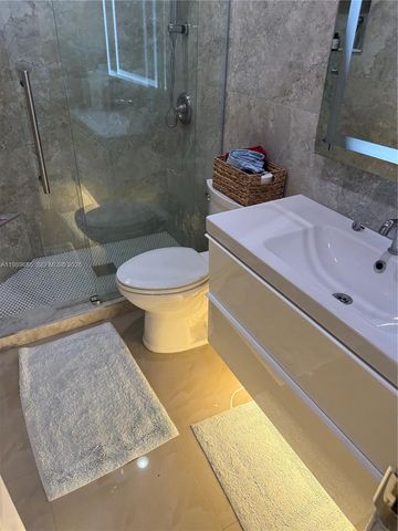 5211 NW 196th Ter, Miami Gardens, FL 33055