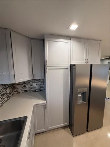 5211 NW 196th Ter, Miami Gardens, FL 33055